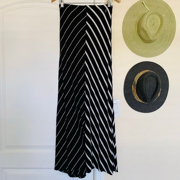 Volcom Women's Black & White Stripe Full Length Maxi Skirt | Size: S - Picture 6 of 7